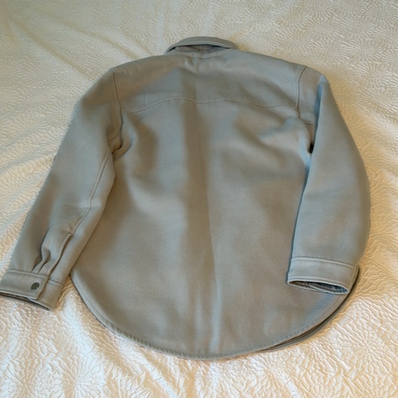 Abercrombie & Fitch Shacket - Picture 4 of 4